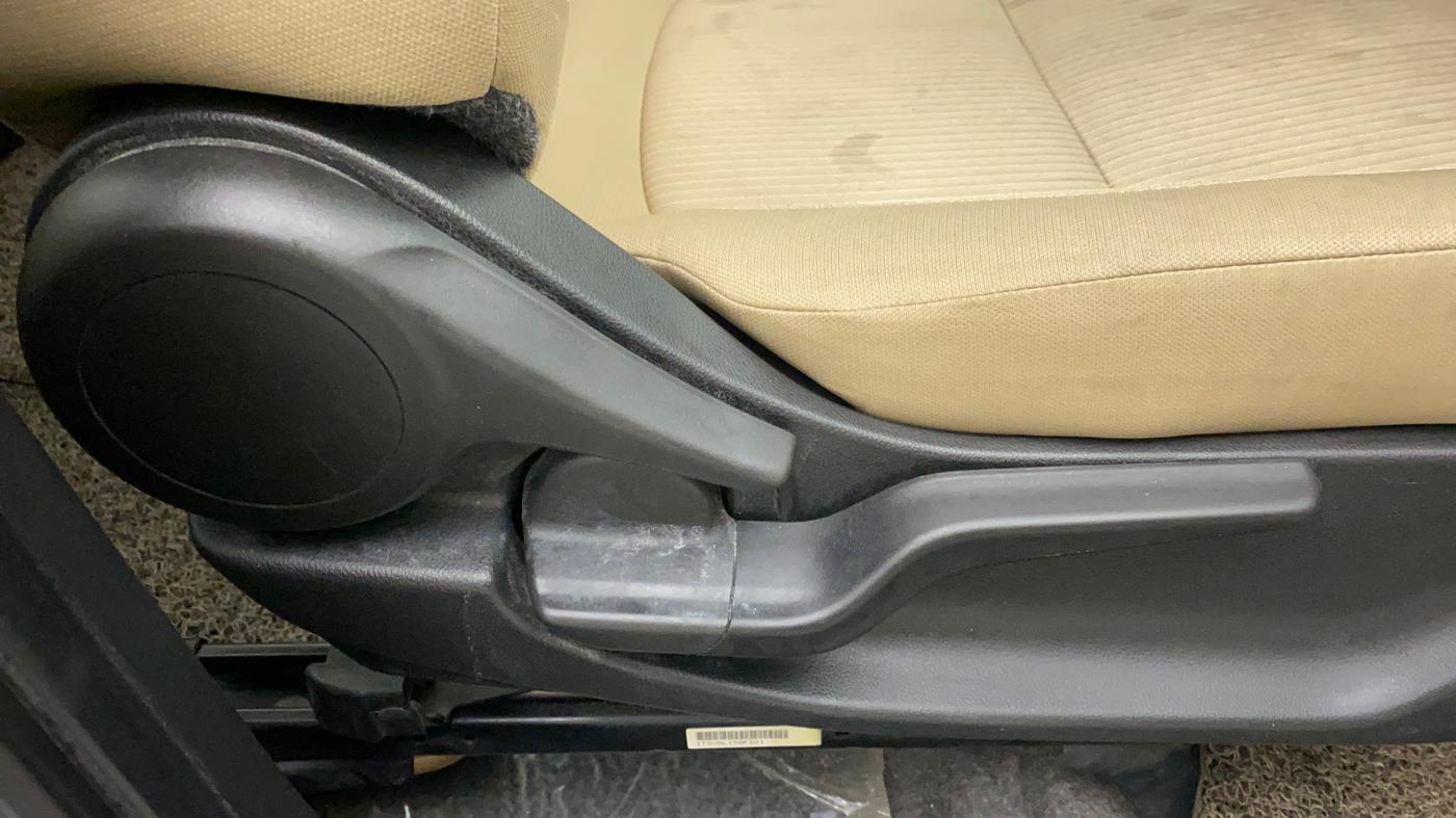 2022 Honda Amaze 1.2L I-VTEC S, Petrol, Manual, 29,183 km, Driver Side Adjustment Panel