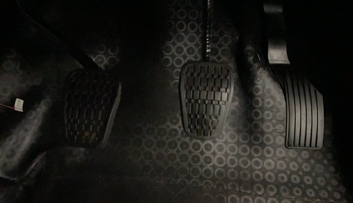 2024 Tata NEXON Pure 1.2 iCNG, CNG, Manual, 88,371 km, Pedals