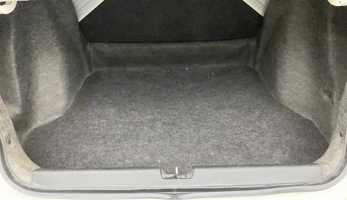 2014 Honda City 1.5L I-DTEC V, Diesel, Manual, 42,512 km, Boot Inside