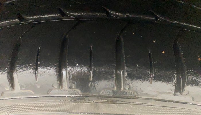 2015 Tata Zest XT PETROL, Petrol, Manual, 68,529 km, Left Front Tyre Tread