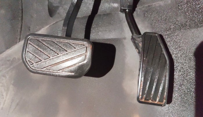 2024 Toyota Glanza V AMT, Petrol, Automatic, 1,00,247 km, Pedals