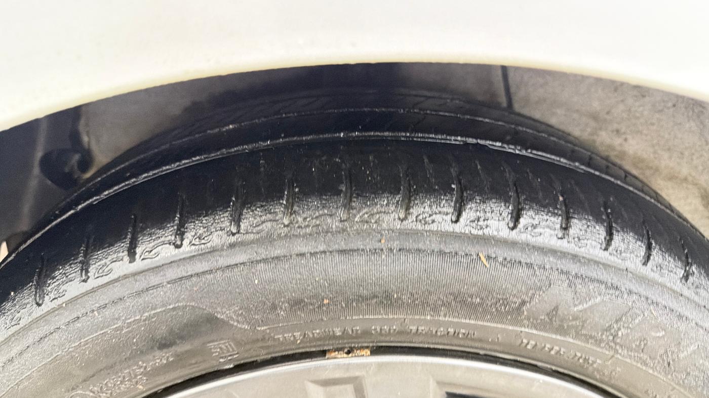 2021 Hyundai AURA S 1.2 AMT, Petrol, Automatic, 39,446 km, Right Rear Tyre Tread