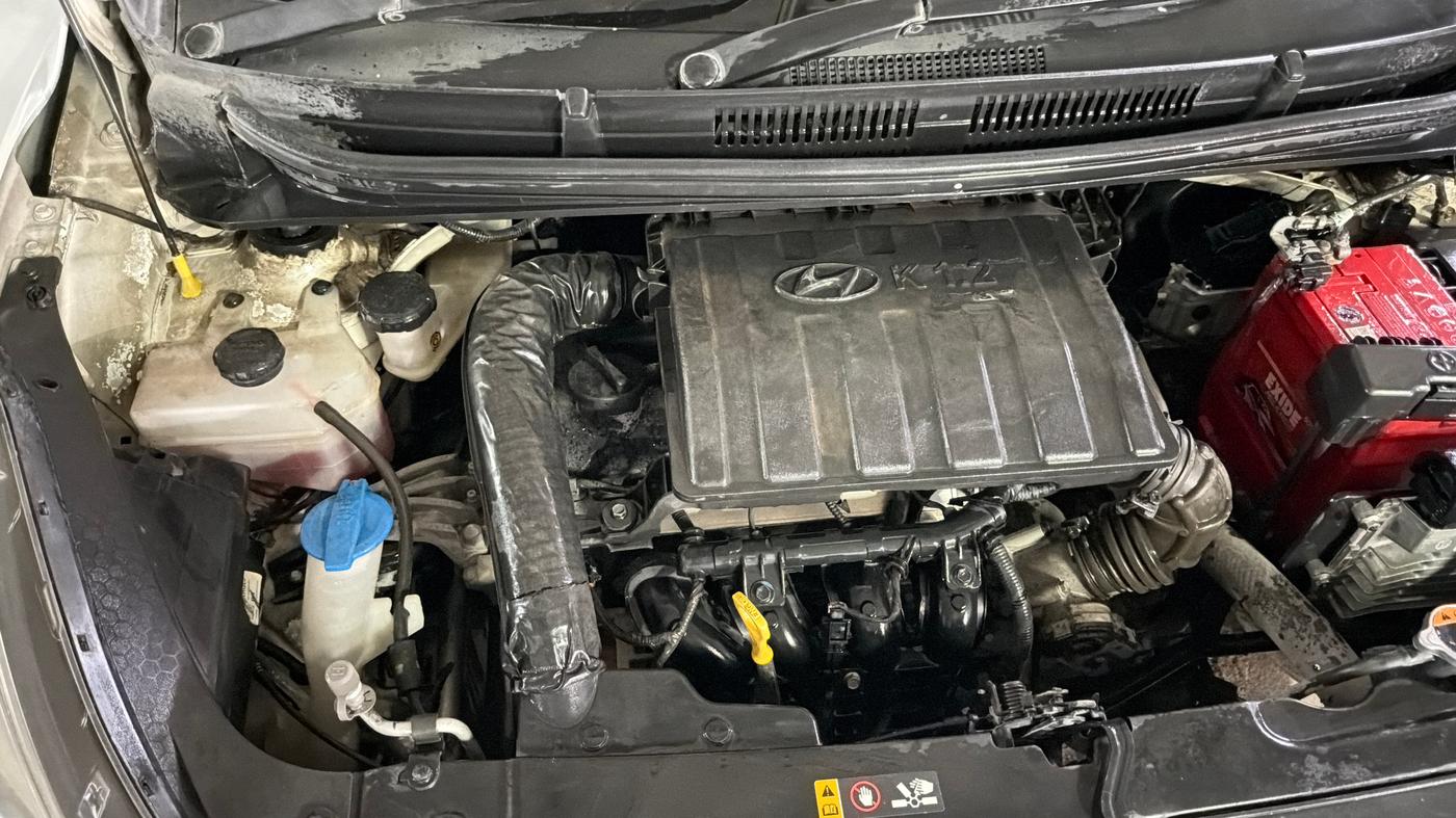 2021 Hyundai AURA S 1.2 AMT, Petrol, Automatic, 39,446 km, Engine View - Right