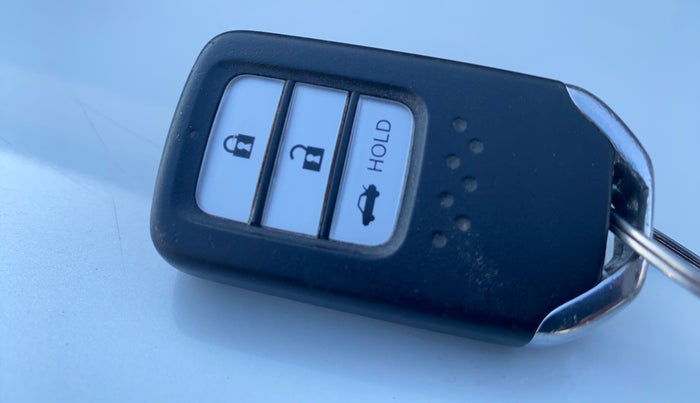 2018 Honda Amaze 1.5L I-DTEC V CVT, Diesel, Automatic, 66,454 km, Key Close Up