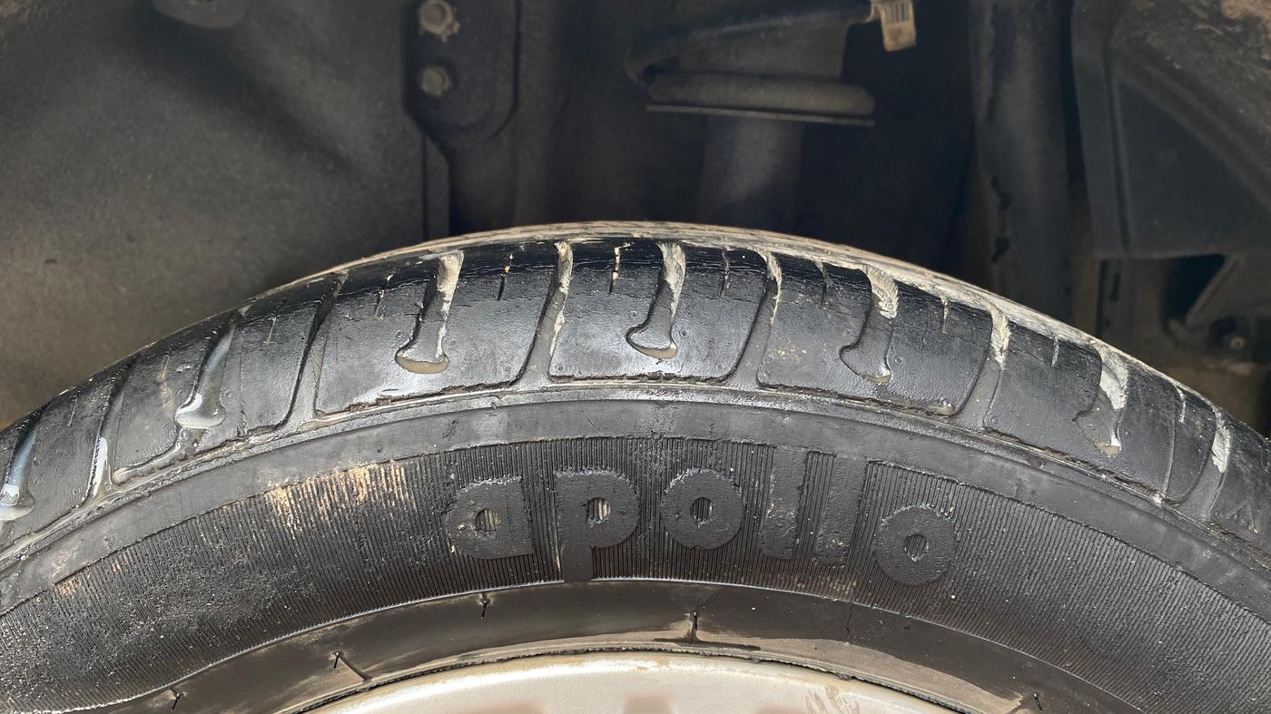2018 Tata Tiago XZ PETROL, Petrol, Manual, 32,855 km, Left Rear Tyre Tread