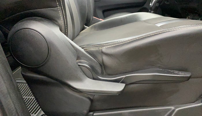 2019 Maruti XL6 ZETA AT, Petrol, Automatic, 59,561 km, Driver Side Adjustment Panel