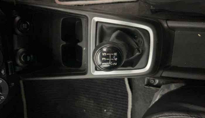 2024 Maruti Swift VXI, Petrol, Manual, 28,064 km, Gear Lever