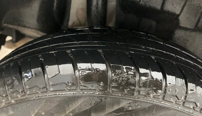 2024 Maruti Swift VXI, Petrol, Manual, 28,064 km, Right Rear Tyre Tread