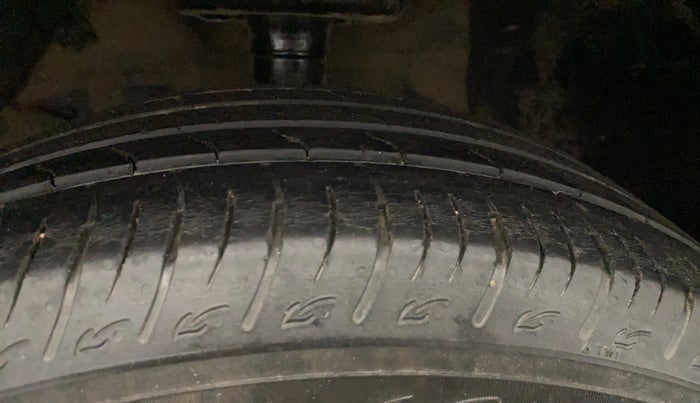 2023 Maruti BREZZA ZXI + SMART HYBRID, Petrol, Manual, 51,975 km, Left Front Tyre Tread