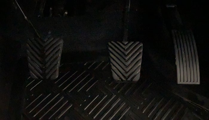 2019 Hyundai Elite i20 SPORTZ PLUS 1.2, Petrol, Manual, 37,416 km, Pedals