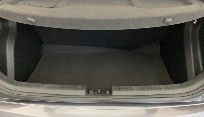 2019 Hyundai Elite i20 SPORTZ PLUS 1.2, Petrol, Manual, 37,416 km, Boot Inside