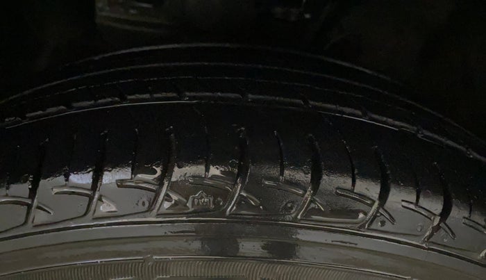 2019 Hyundai Elite i20 SPORTZ PLUS 1.2, Petrol, Manual, 37,416 km, Left Front Tyre Tread