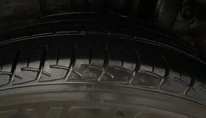 2019 Hyundai Elite i20 SPORTZ PLUS 1.2, Petrol, Manual, 37,416 km, Left Rear Tyre Tread