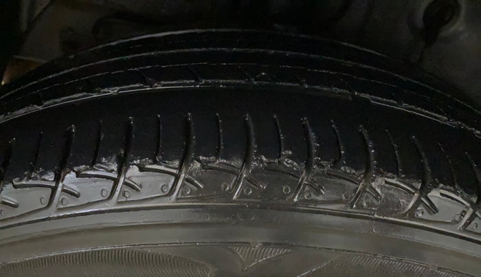 2019 Hyundai Elite i20 SPORTZ PLUS 1.2, Petrol, Manual, 37,416 km, Right Rear Tyre Tread