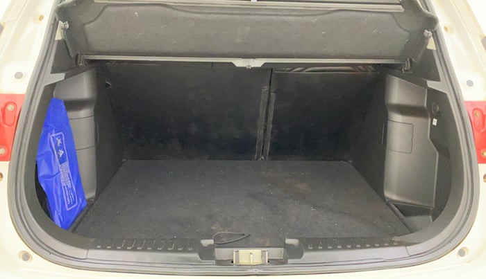 2020 Maruti Vitara Brezza ZXI PLUS, Petrol, Manual, 12,270 km, Boot Inside