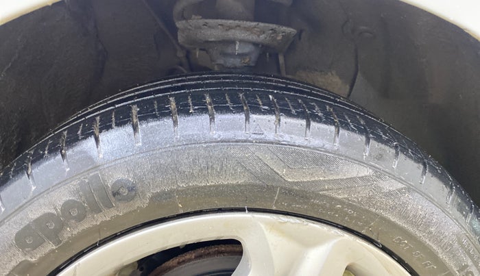 2017 Hyundai Elite i20 ASTA 1.2, Petrol, Manual, 72,674 km, Right Front Tyre Tread