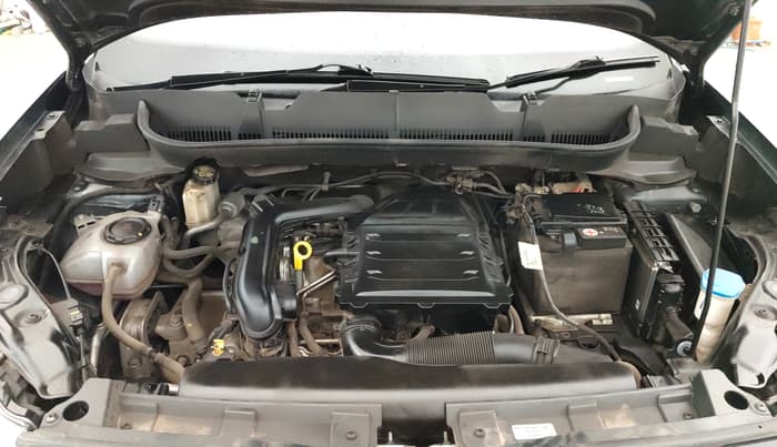 2023 Volkswagen TAIGUN TOPLINE 1.0 TSI AT, Petrol, Automatic, 33,166 km, Engine View