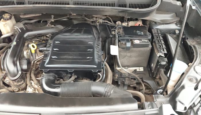 2023 Volkswagen TAIGUN TOPLINE 1.0 TSI AT, Petrol, Automatic, 33,166 km, Engine View - Left