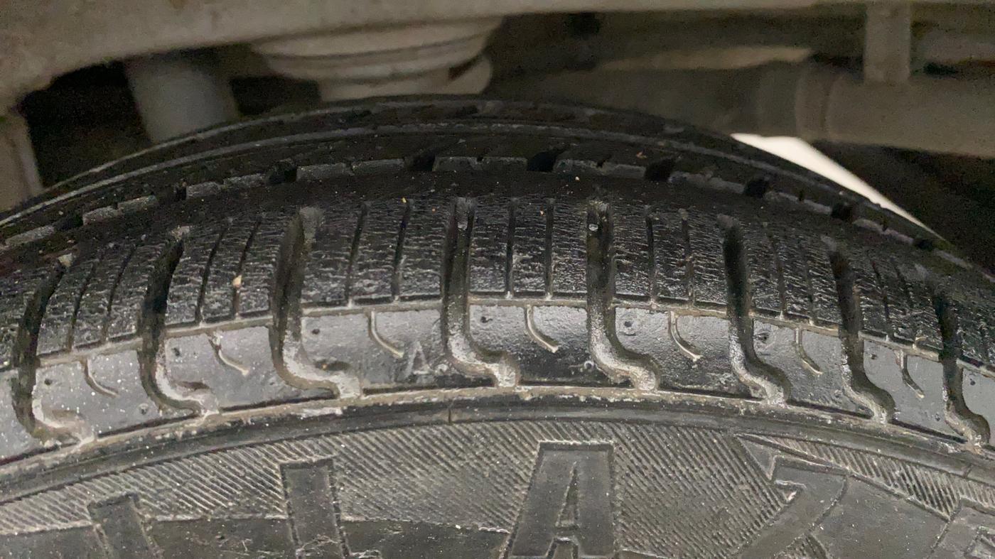 2015 Maruti Alto K10 VXI AMT, Petrol, Automatic, 85,493 km, Left Rear Tyre Tread