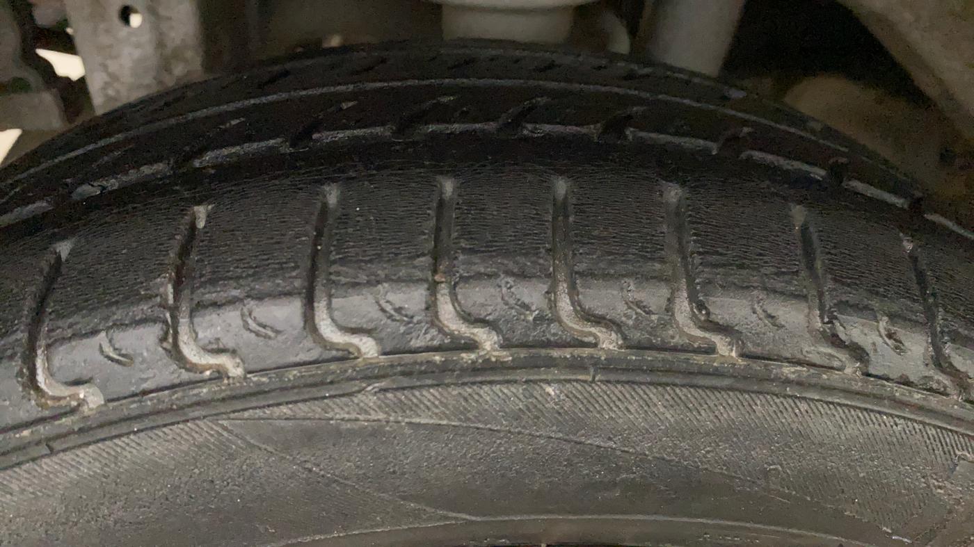2015 Maruti Alto K10 VXI AMT, Petrol, Automatic, 85,493 km, Right Rear Tyre Tread