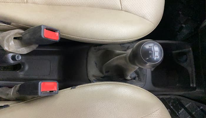 2018 Hyundai Eon ERA +, Petrol, Manual, 59,472 km, Gear Lever