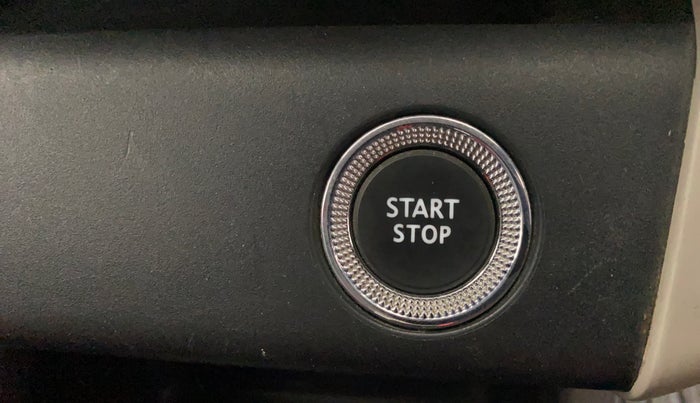 2020 Renault TRIBER RXZ AMT, Petrol, Automatic, 39,175 km, Keyless Start/ Stop Button