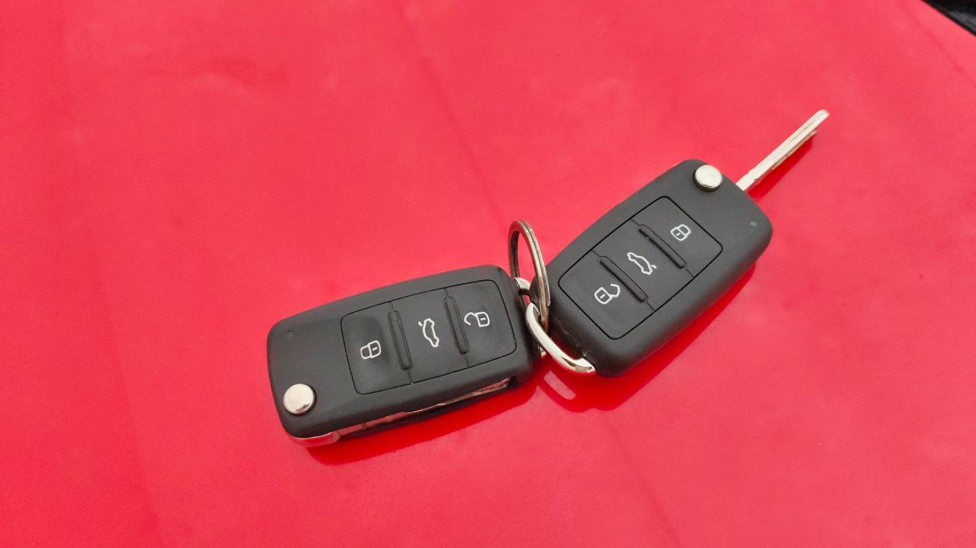 2020 Volkswagen Polo HIGHLINE PLUS 1.0L TSI, Petrol, Manual, 27,998 km, Key Close Up