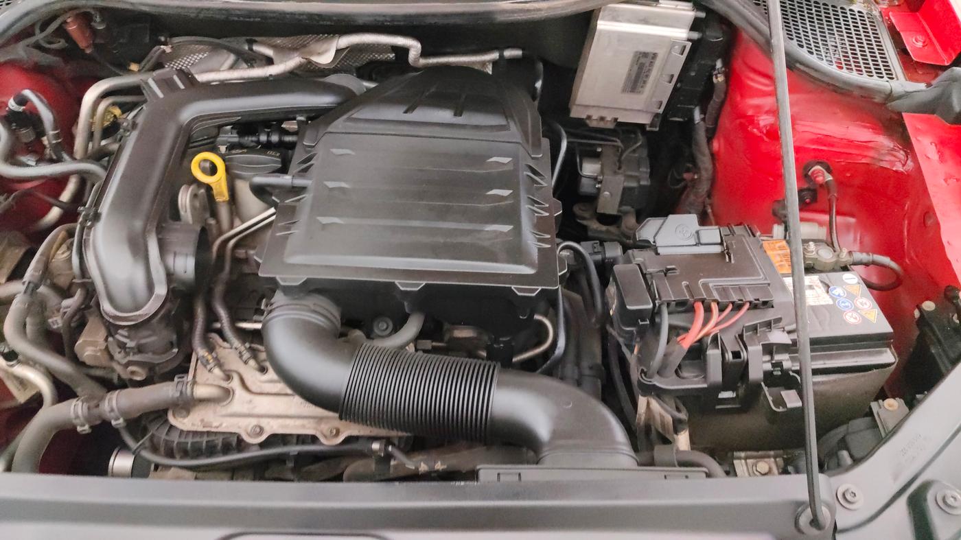 2020 Volkswagen Polo HIGHLINE PLUS 1.0L TSI, Petrol, Manual, 27,998 km, Engine View - Left