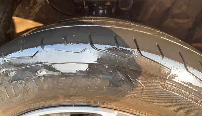 2019 KIA SELTOS GTK 1.4 PETROL, Petrol, Manual, 80,514 km, Right Front Tyre Tread