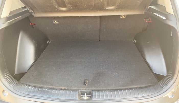 2019 KIA SELTOS GTK 1.4 PETROL, Petrol, Manual, 80,514 km, Boot Inside