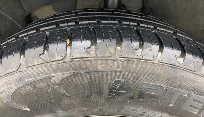2016 Renault Duster RXL PETROL 104, Petrol, Manual, 27,083 km, Left Front Tyre Tread