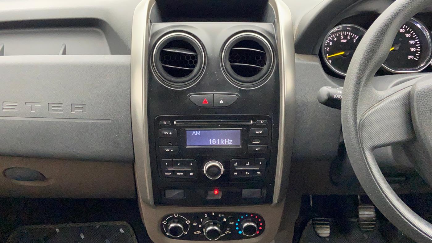 2016 Renault Duster RXL PETROL 104, Petrol, Manual, 27,083 km, Air Conditioner