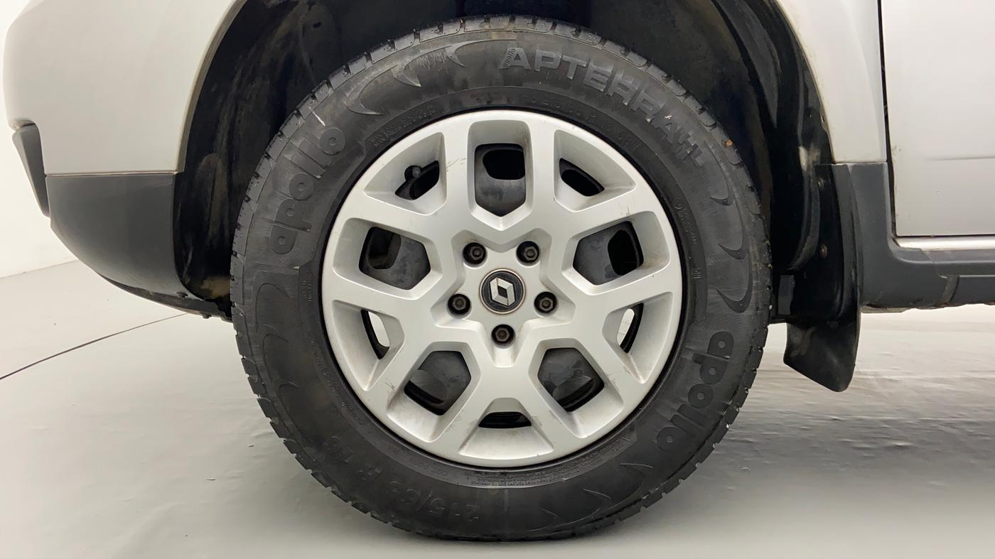 2016 Renault Duster RXL PETROL 104, Petrol, Manual, 27,083 km, Left Front Wheel