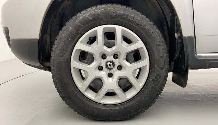 2016 Renault Duster RXL PETROL 104, Petrol, Manual, 27,083 km, Left Front Wheel