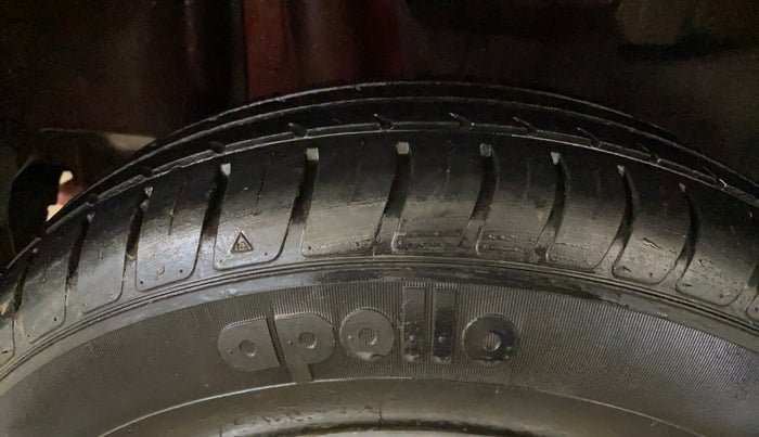 2022 Maruti Swift LXI, Petrol, Manual, 30,191 km, Right Rear Tyre Tread