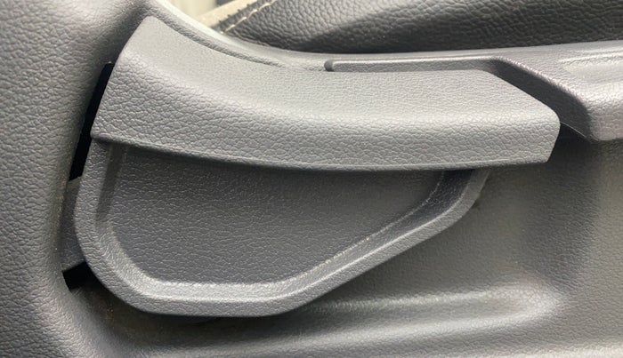 2020 Hyundai AURA SX PLUS 1.2 AMT, Petrol, Automatic, 30,090 km, Driver Side Adjustment Panel