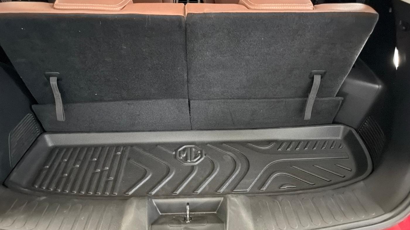 2020 MG HECTOR PLUS SHARP 1.5 PETROL TURBO DCT 6-STR, Petrol, Automatic, 33,488 km, Boot Inside
