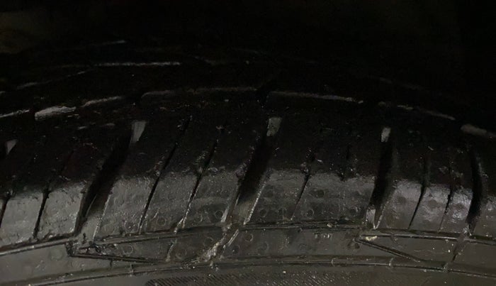 2018 Hyundai Creta SX (O) 1.6 PETROL, Petrol, Manual, 32,514 km, Left Front Tyre Tread