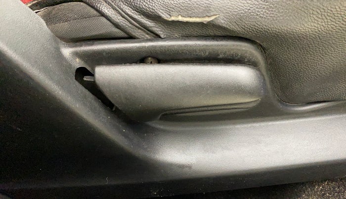 2016 Maruti Swift VXI, Petrol, Manual, 1,10,435 km, Driver Side Adjustment Panel