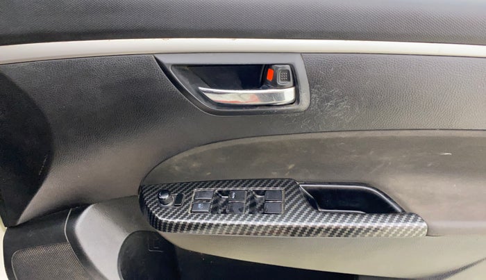 2016 Maruti Swift VXI, Petrol, Manual, 1,10,435 km, Driver Side Door Panels Control