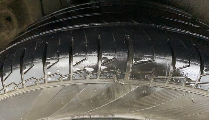 2021 Maruti S Cross ZETA 1.5, Petrol, Manual, 41,904 km, Right Rear Tyre Tread