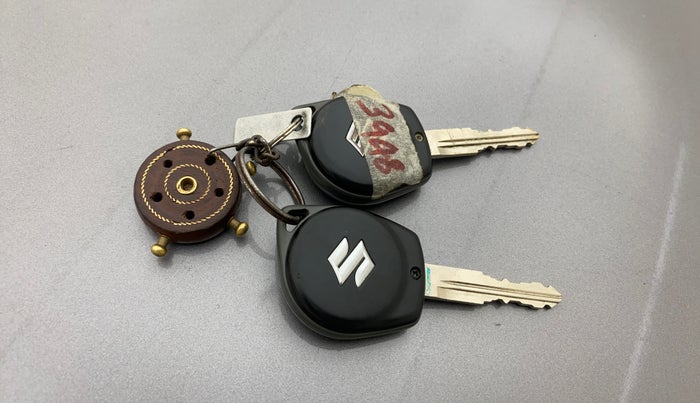 2018 Maruti Wagon R 1.0 VXI OPT, Petrol, Manual, 9,918 km, Key Close Up