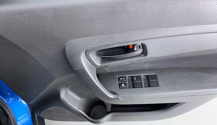 2017 Maruti Vitara Brezza VDI, Diesel, Manual, 34,431 km, Driver Side Door Panels Control