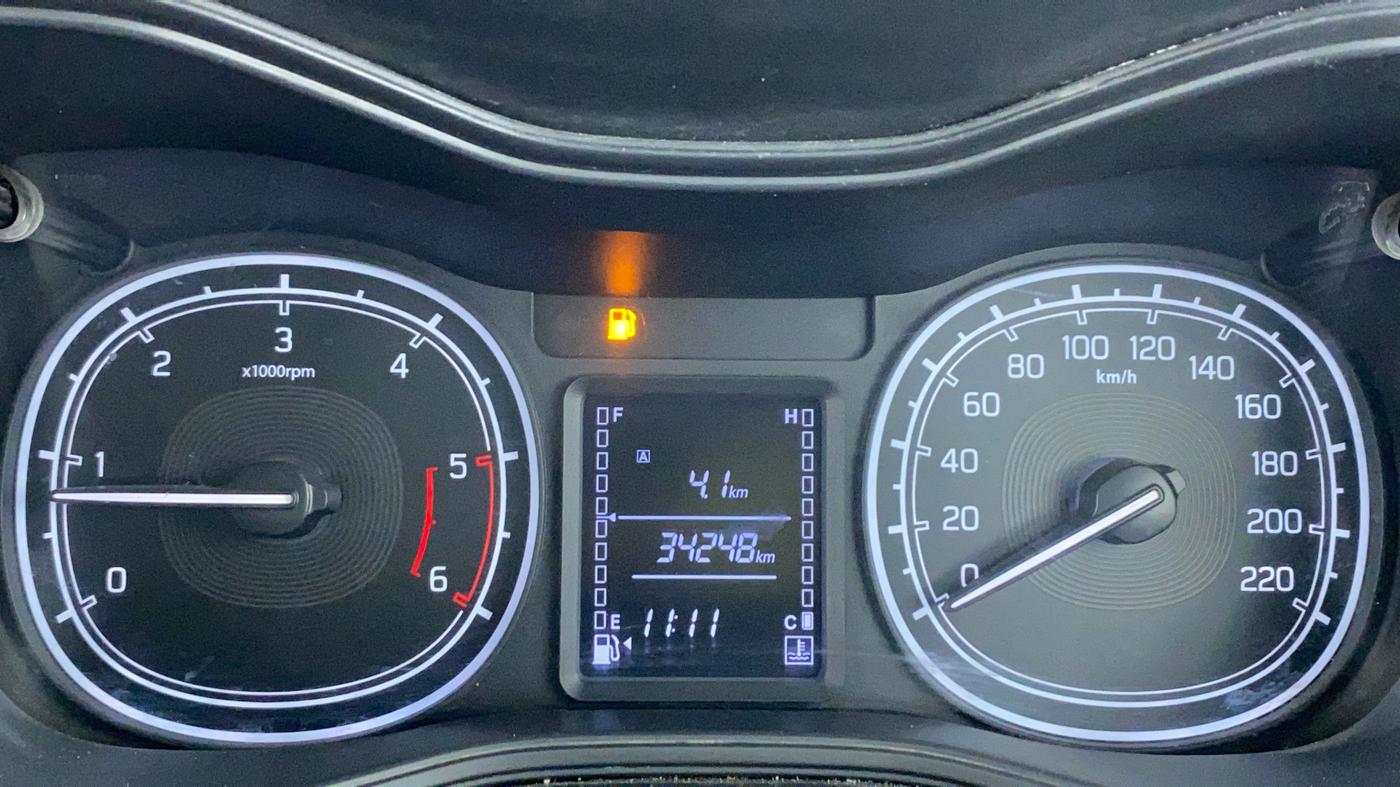 2017 Maruti Vitara Brezza VDI, Diesel, Manual, 34,431 km, Odometer Image