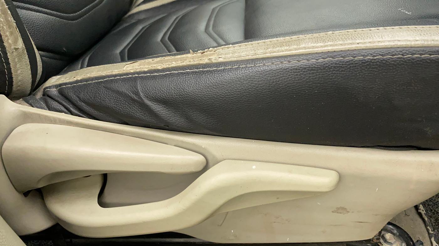 2014 Toyota Etios G SP, Petrol, Manual, 78,652 km, Driver Side Adjustment Panel