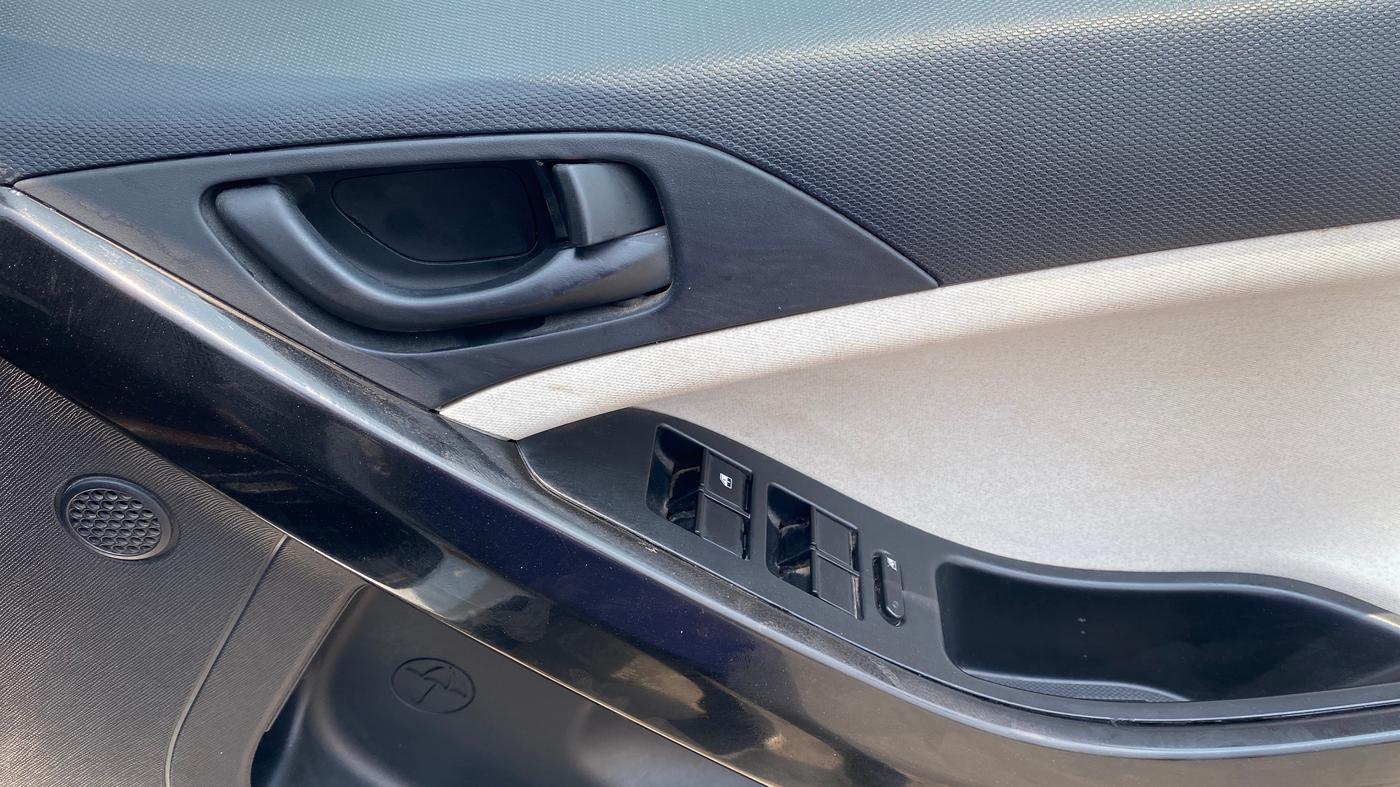 2024 Tata Curvv Creative 1.2 Petrol 6MT, Petrol, Manual, 16,336 km, Driver Side Door Panels Control