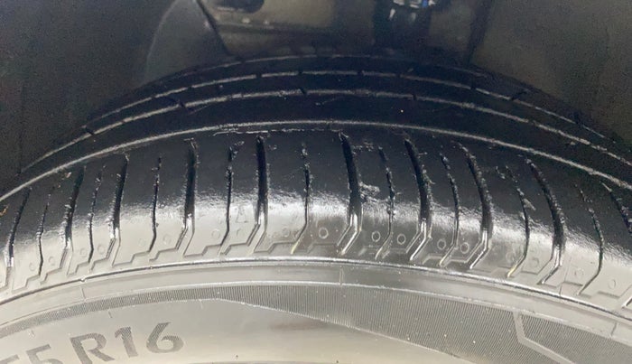 2021 Hyundai NEW I20 SPORTZ 1.0T GDI IMT, Petrol, Manual, 23,365 km, Left Front Tyre Tread