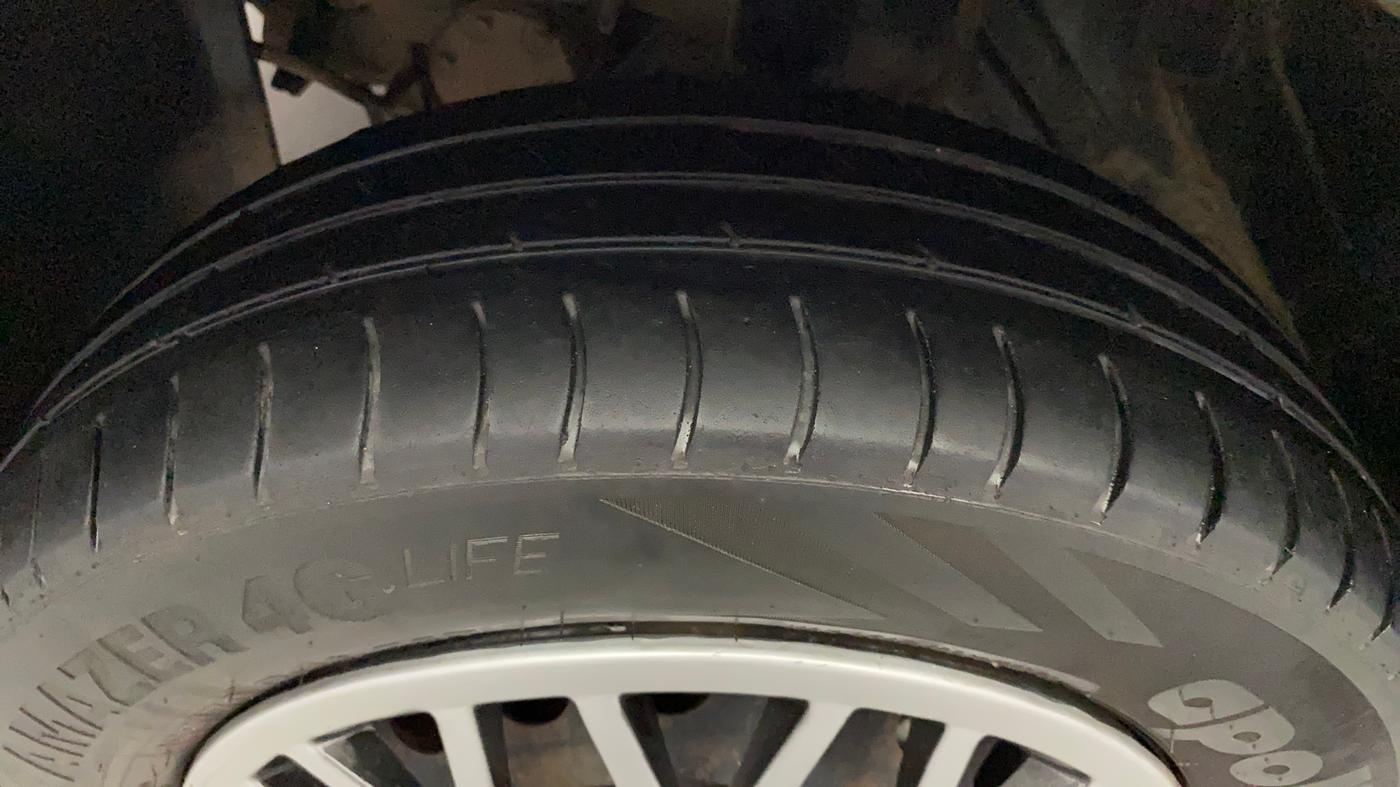 2016 Datsun Go T, Petrol, Manual, 80,466 km, Left Front Tyre Tread