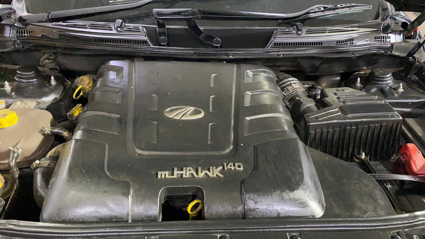 2017 Mahindra XUV500 W10 AT, Diesel, Automatic, 93,469 km, Engine View