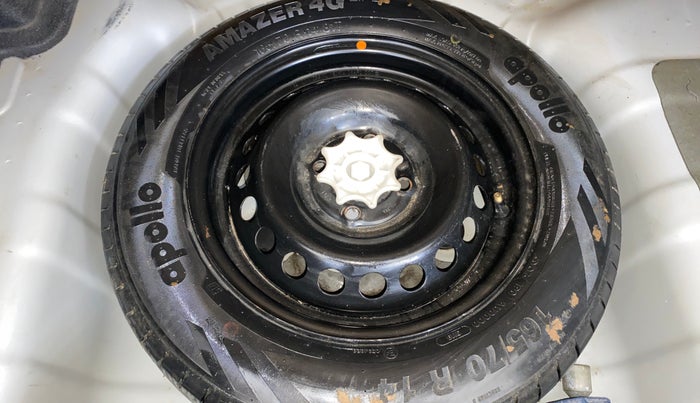 2014 Hyundai Xcent S (O) 1.2, Petrol, Manual, 80,611 km, Spare Tyre